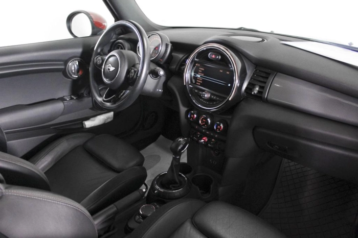 MINI IV   -  Cabrio 1.5 Cooper D Boost aut