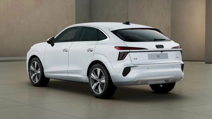 Audi Q3 Sportback   Business Advanced TFSI quattro 150 kW S tronic