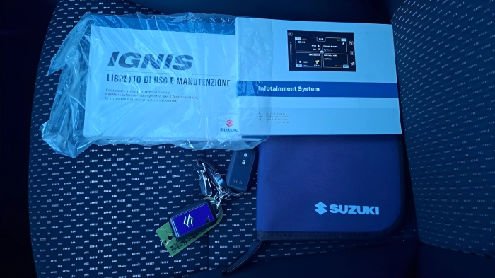 Suzuki Ignis  1.2h Top 2wd