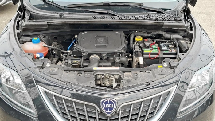 Lancia Ypsilon  1.0 firefly hybrid Gold s&s 70cv