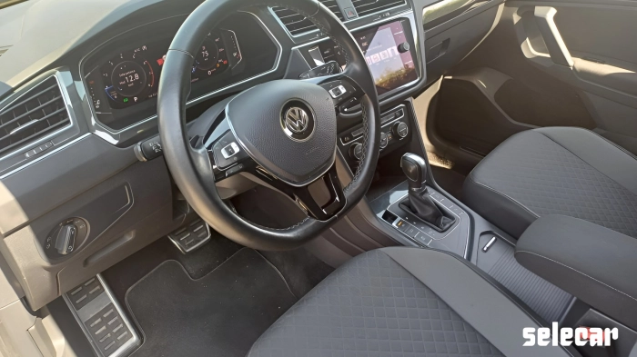 Volkswagen Tiguan  1.5 tsi Advanced R-Line Exterior Pac