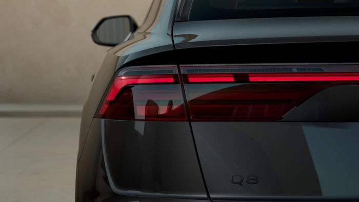 Audi Q8   S line TDI quattro 170 kW tiptronic