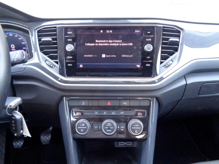 Volkswagen T-Roc  2017 -  1.6 tdi Advanced