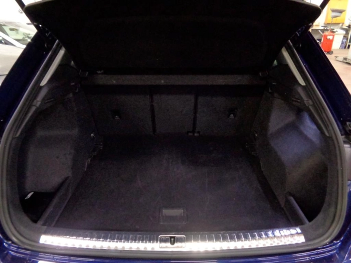 Audi Q3  35 2.0 tdi Business Advanced s-tronic