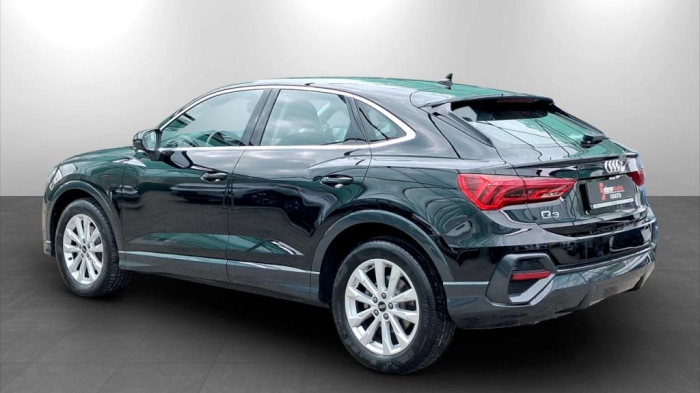 Audi Q3 Sportback  35 2.0 tdi Business Plus 