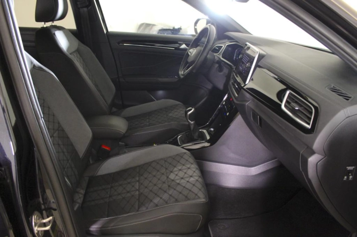 Volkswagen T-Roc  1.0 tsi R-Line 110cv
