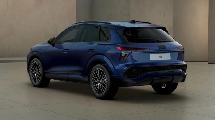 Audi Q3  SUV S line edition e-hybrid  200 kW S tronic