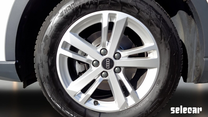 Audi Q3  35 2.0 tdi Business Advanced quattro s-troni