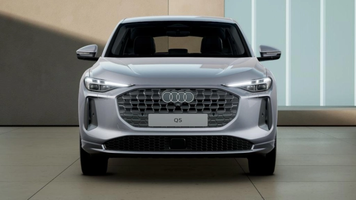 Audi Q5 Sportback   Sportback Business Advanced e-hybrid quattro 220 kW S tronic