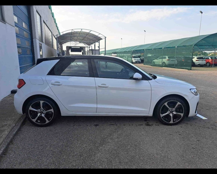 Audi A1 Sportback  30 1.0 tfsi Admired 110c