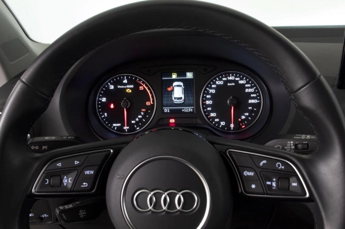 Audi Q2  30 2.0 tdi Admired Advanced s-tronic