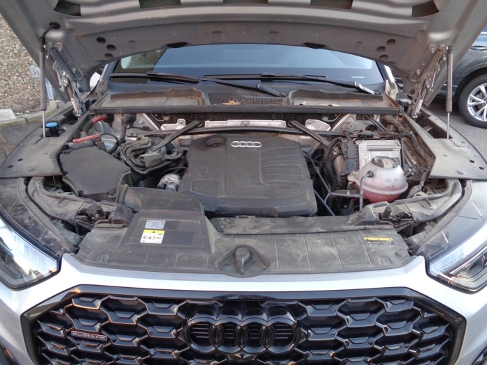 Audi Q5 Sportback  2021 -  40 2.0 tdi mhev 12V S line 