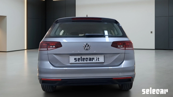 Volkswagen Passat  Variant 2.0 tdi Business 1