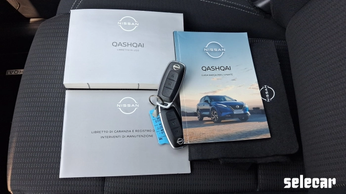 Nissan Qashqai  1.3 mhev Business 2wd 158cv xtron