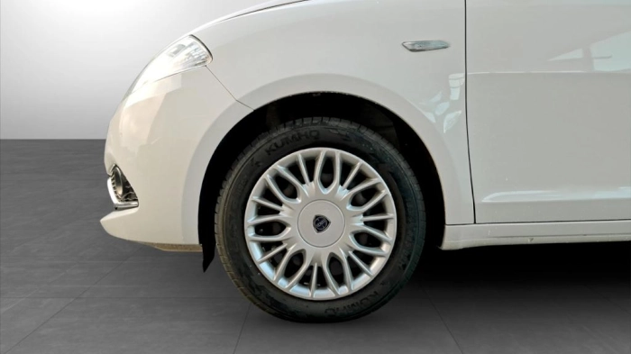 Lancia Ypsilon  1.2 Silver 69cv