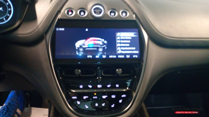 Aston martin DBX 4.0 auto