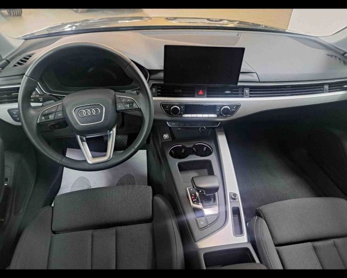 Audi A4 Avant  35 2.0 tdi mhev S Line edition 16