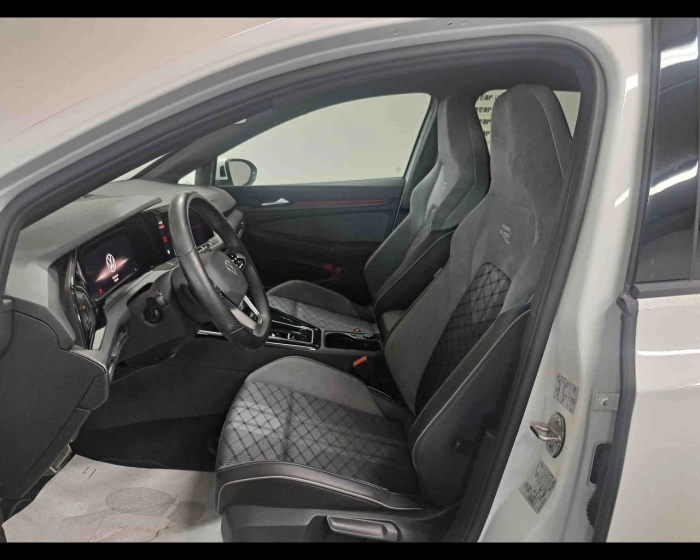 Volkswagen Golf  2.0 tdi R-Line 150cv dsg