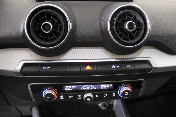 Audi Q2  30 2.0 tdi Identity Black s-tronic