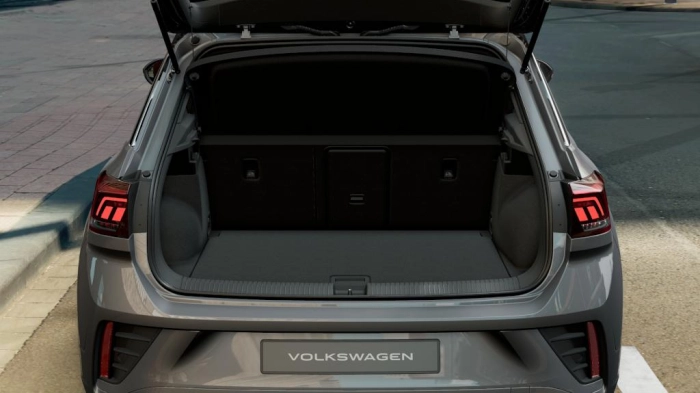 Volkswagen T-Roc  R-Line Plus 2.0 TDI SCR 85 kW (115 CV) Manuale