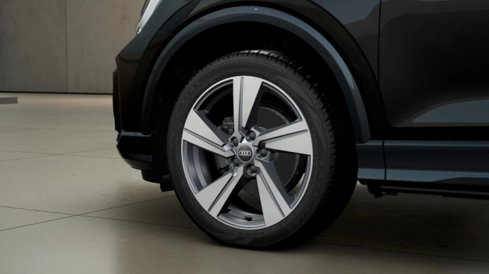 Audi Q2    Identity Black 35 TFSI  110(150) kW(CV) S tronic