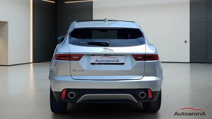 Jaguar E-Pace  2.0D 240 CV AWD aut. R-Dynamic SE