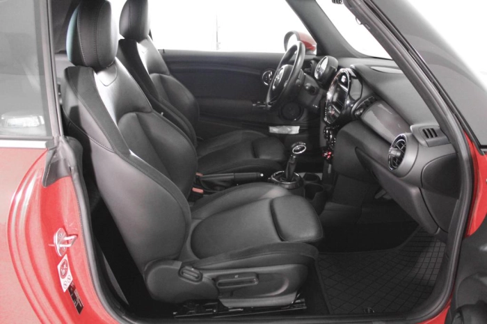 MINI IV   -  Cabrio 1.5 Cooper D Boost aut
