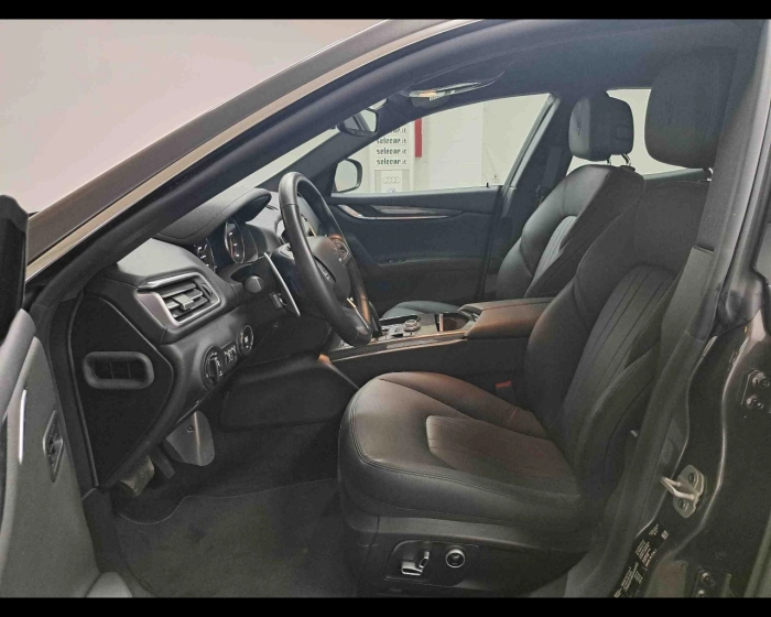 Maserati Ghibli  2.0 mhev GT 330cv rwd auto