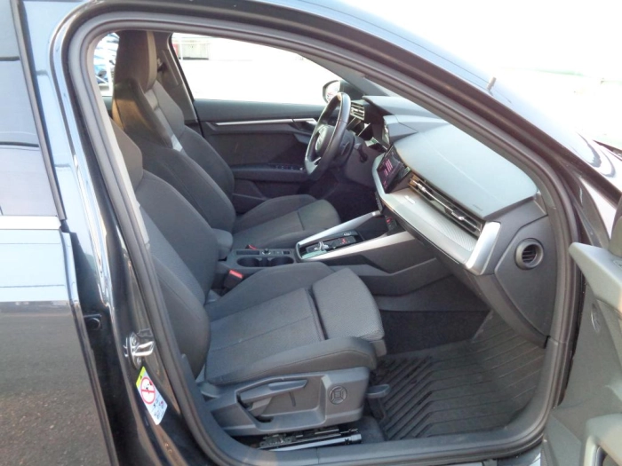 Audi A3 Sportback  35 2.0 tdi Business Adva