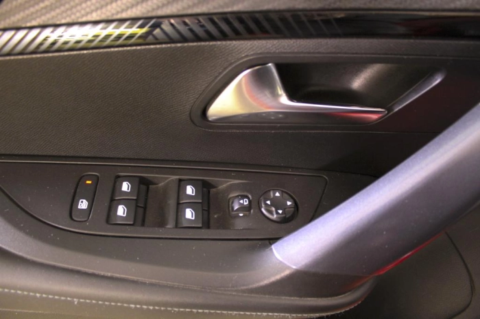 Peugeot 2008  1.5 bluehdi Allure s&s 100cv