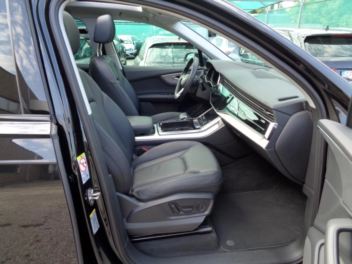 Audi Q7  45 3.0 tdi mhev Business quattro tiptronic 7