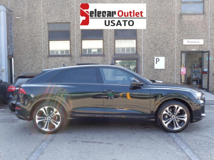 Audi Q8  3.0 tfsi e S line edition quattro 394cv tiptr