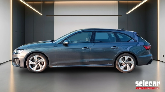 Audi A4 Avant  30 2.0 tdi mhev S Line edition 13
