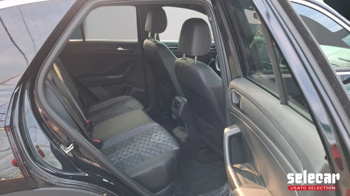 Volkswagen T-Roc  2.0 tdi R-Line 150cv dsg