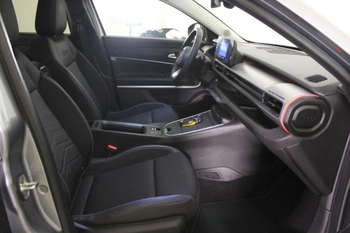 Jeep Avenger 1.2 turbo e-hybrid Summit fwd 100cv edct6
