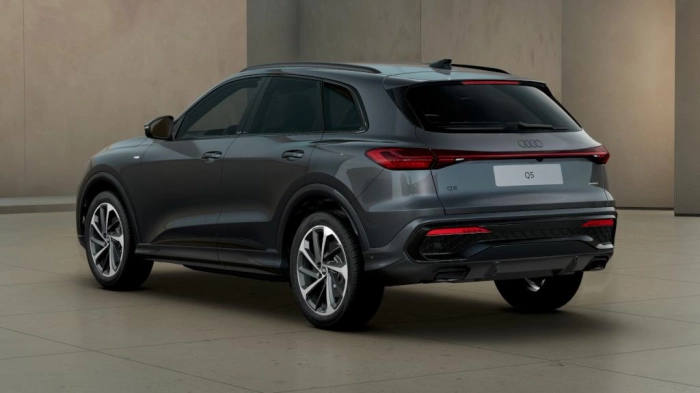 Audi Q5   S line edition TFSI quattro 150 kW S tronic