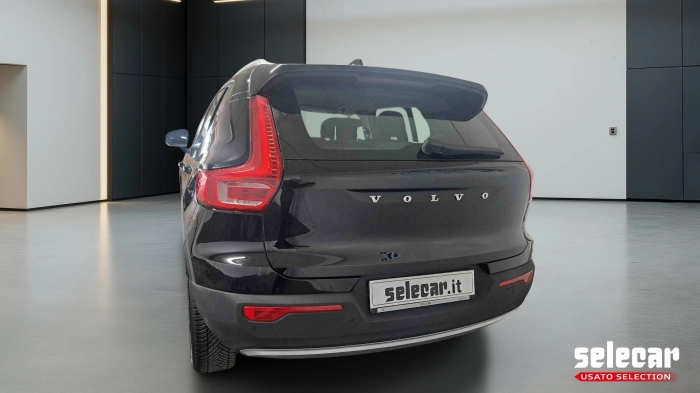 Volvo XC40 1.5 t3 Momentum Pro 163cv my21