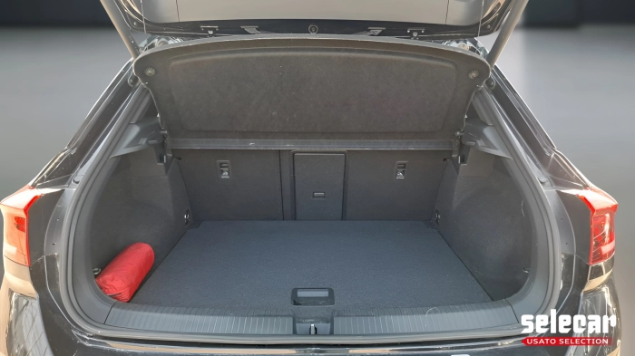 Volkswagen T-Roc  2.0 tdi R-Line 150cv dsg