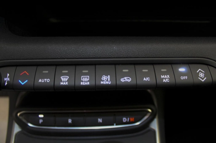 Jeep Avenger 1.2 turbo e-hybrid Summit fwd 100cv edct6