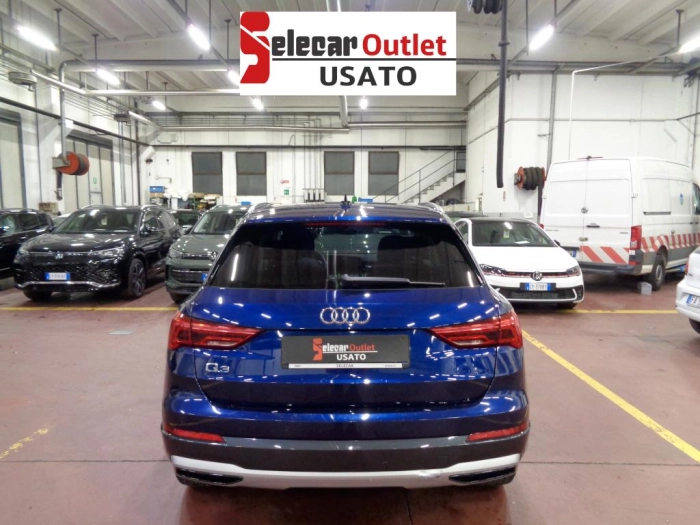 Audi Q3  35 2.0 tdi Business Advanced s-tronic