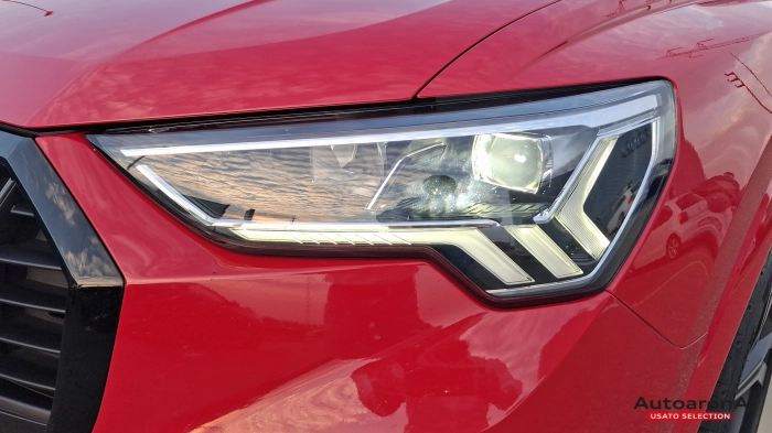 Audi Q3  35 2.0 tdi S line edition s-tronic