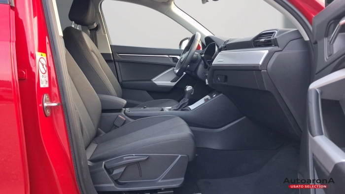Audi Q3  35 2.0 tdi S line edition s-tronic
