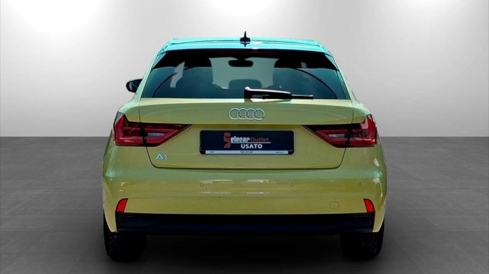 Audi A1 Sportback  30 1.0 tfsi Admired 110c