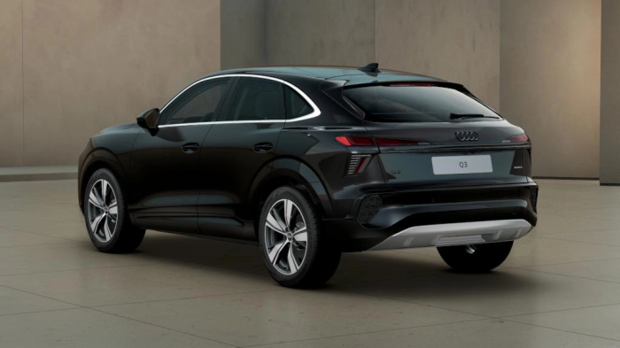 Audi Q3 Sportback   Business Advanced TFSI quattro 150 kW S tronic