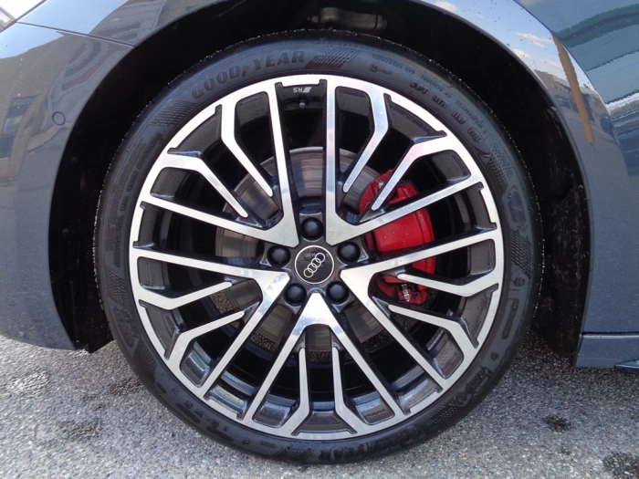 Audi A5 Sedan   Sedan  TDI quattro 150 kW S tronic