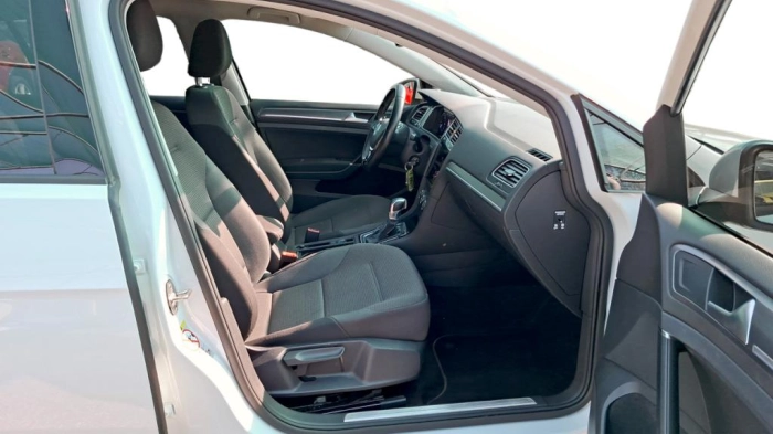 Volkswagen Golf e- 5p