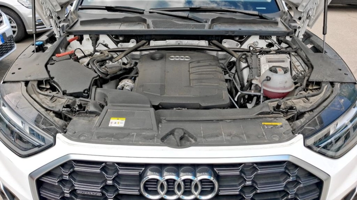 Audi Q5  40 2.0 tdi mhev 12V S line quattro s-tronic