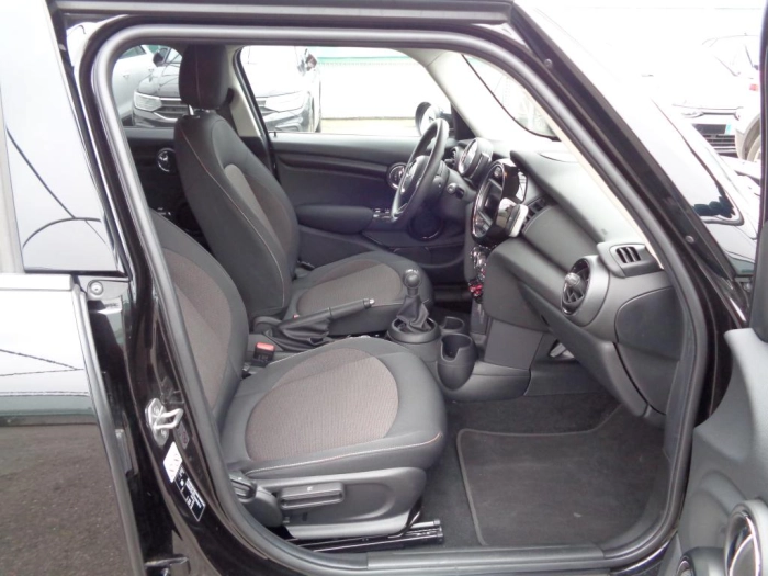 MINI IV   -  5p 1.5 One 75cv