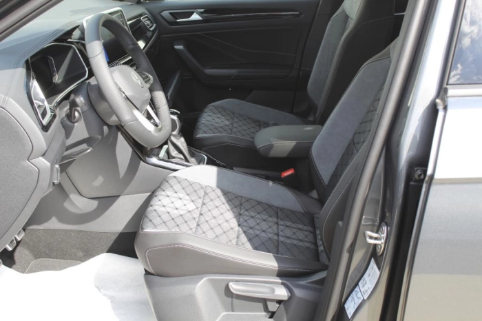 Volkswagen T-Roc  R-Line Plus 1.0 TSI 85 kW (115 CV) Manuale