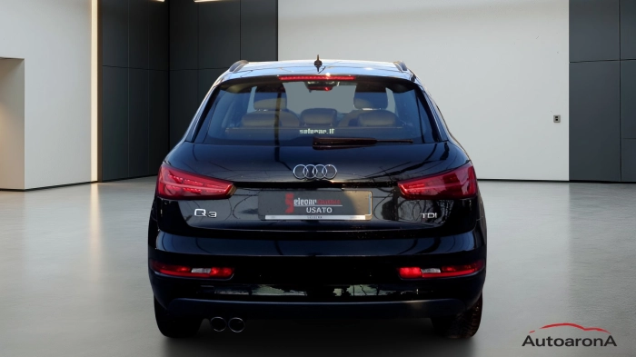 Audi Q3  2.0 tdi Business 120cv